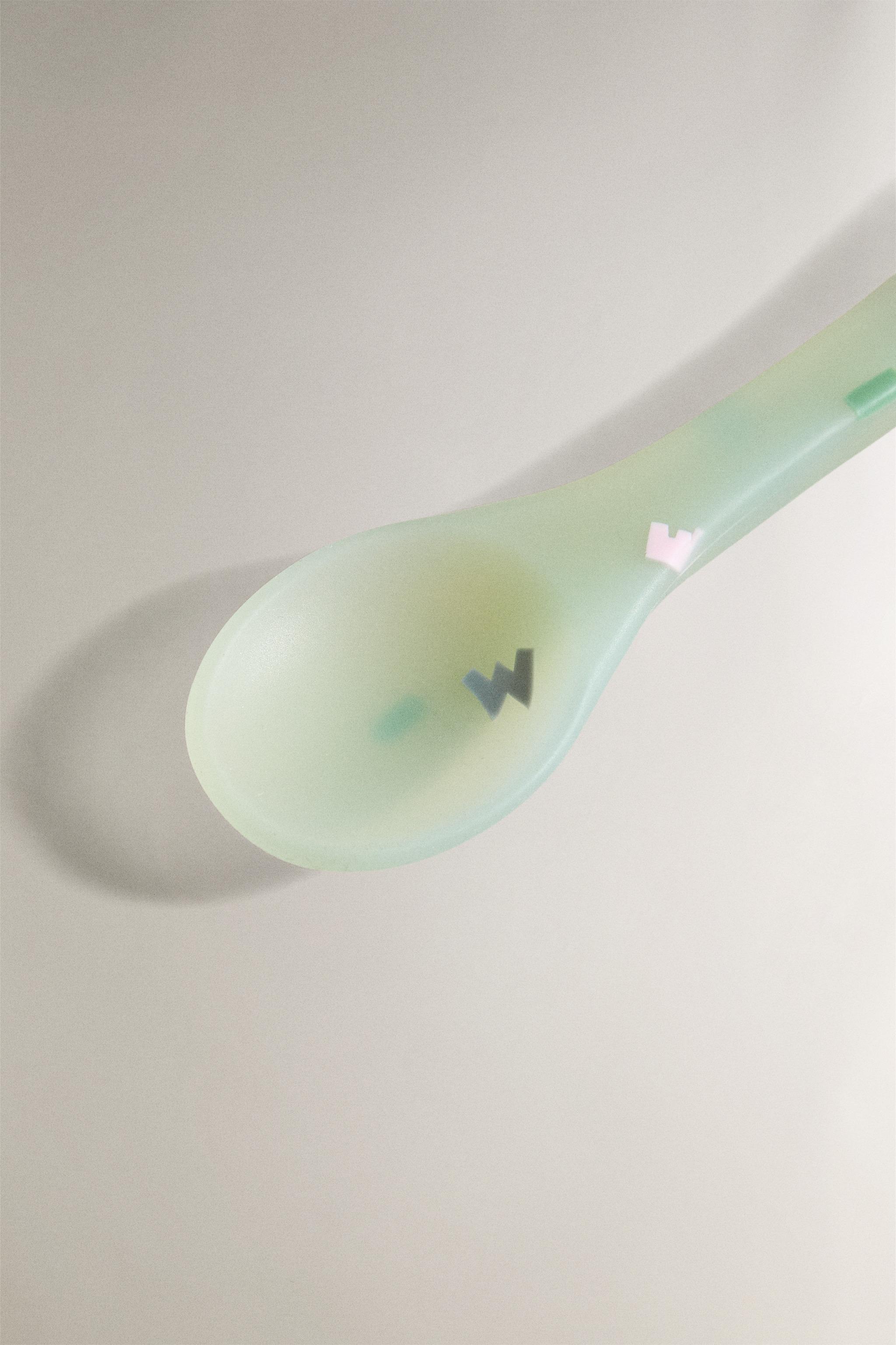 KIDS' SILICONE MICKEY & MINNIE ©DISNEY SPOON